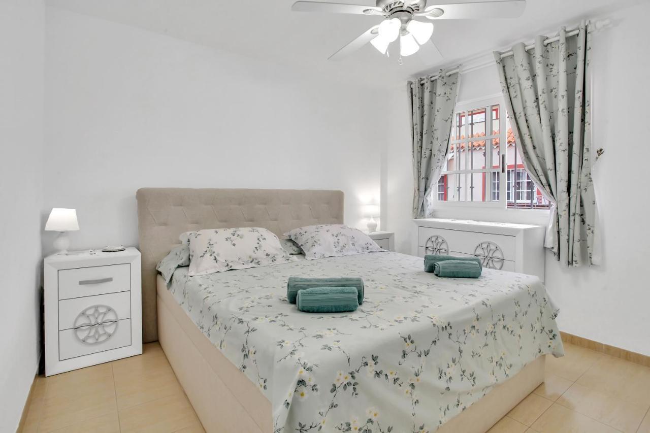 Top Floor, Sea View, Huge Terrace, Heated Pool, Garage لوس كريستيانوس المظهر الخارجي الصورة